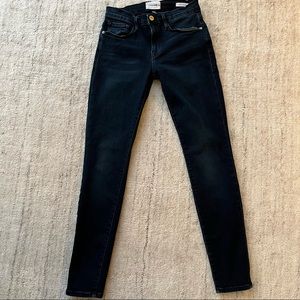 Frame Le Skinny De Jeanne (Porter)